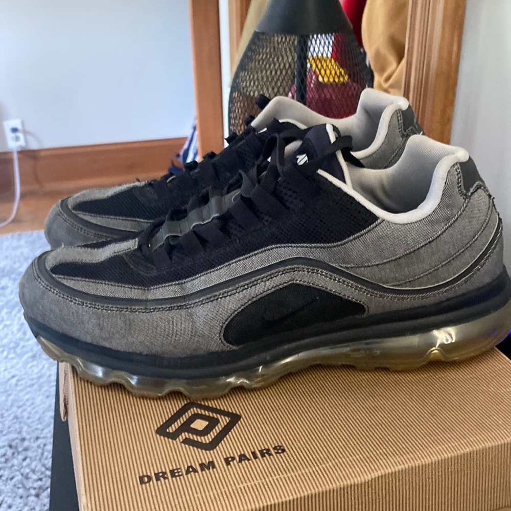Rare air max 24/7 shoes vintage from 2009 and great condition